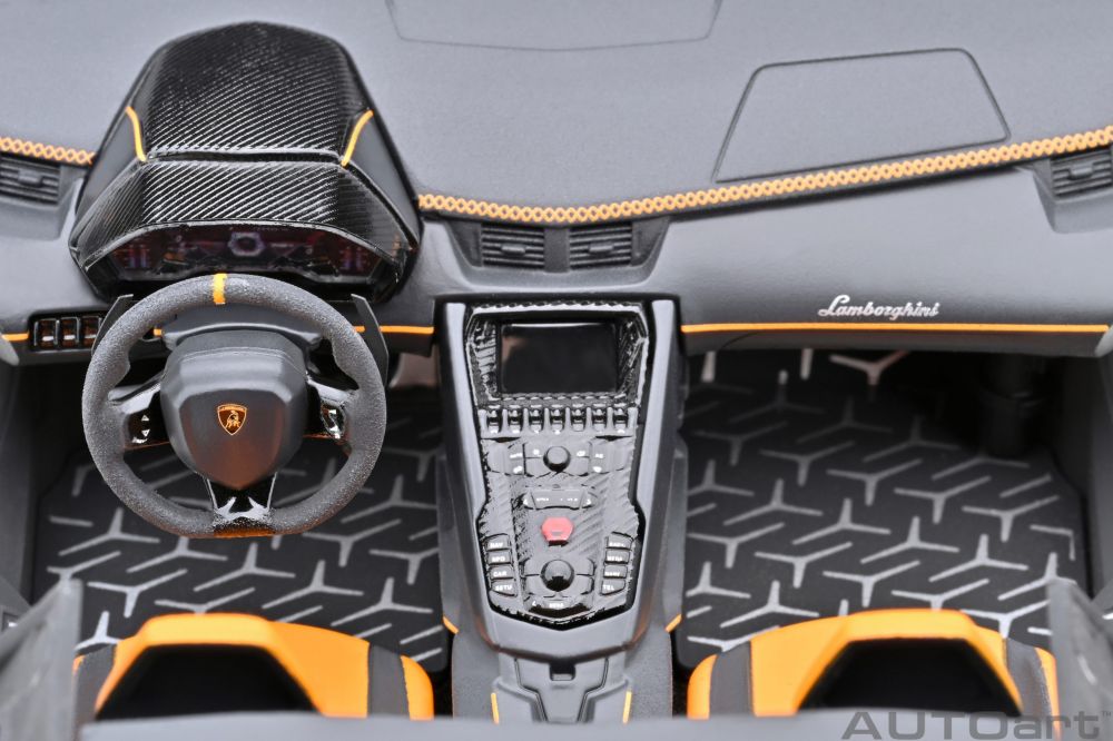 Auto Art Lamborghini Aventador SVJ 1:18