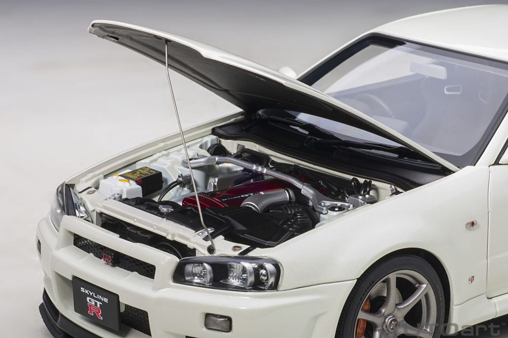 AutoArt Nissan Skyline R34 V-spec II Weiss 1:18