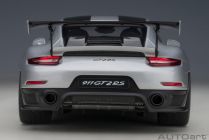 AutoArt Porsche 911 GT2 RS Weissach 1:18